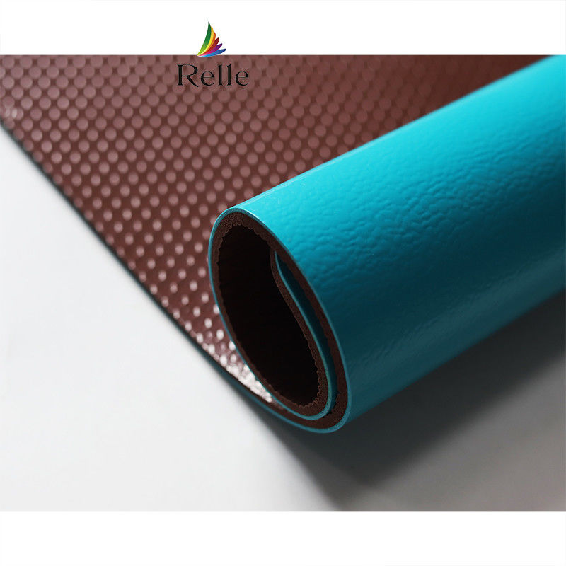 Alfombra de piso de pista de bádminton sintético verde para interiores con PVC y piedra caliza de Relle