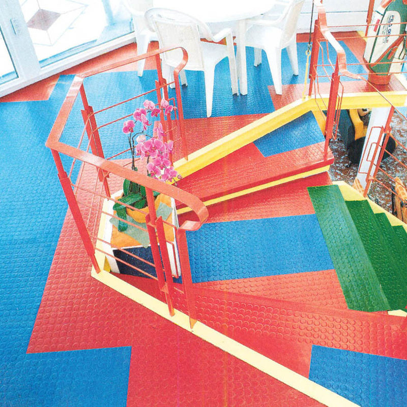 Rollas de suelo de garaje de caucho negro de 1,22 m de ancho Rollas de suelo de gimnasio de caucho de 4 mm de grosor