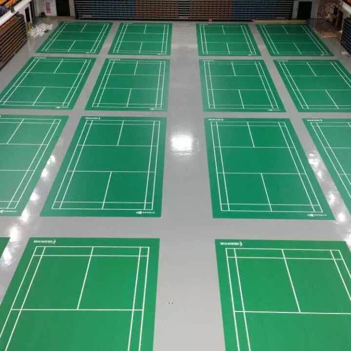 Piso de pista de bádminton de PVC de vinilo antideslizante con pegamento instalado por Enlio