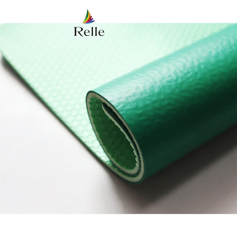 Matilla de suelo para deportes de pista de bádminton verde en rollo de material de PVC sintético para el deporte