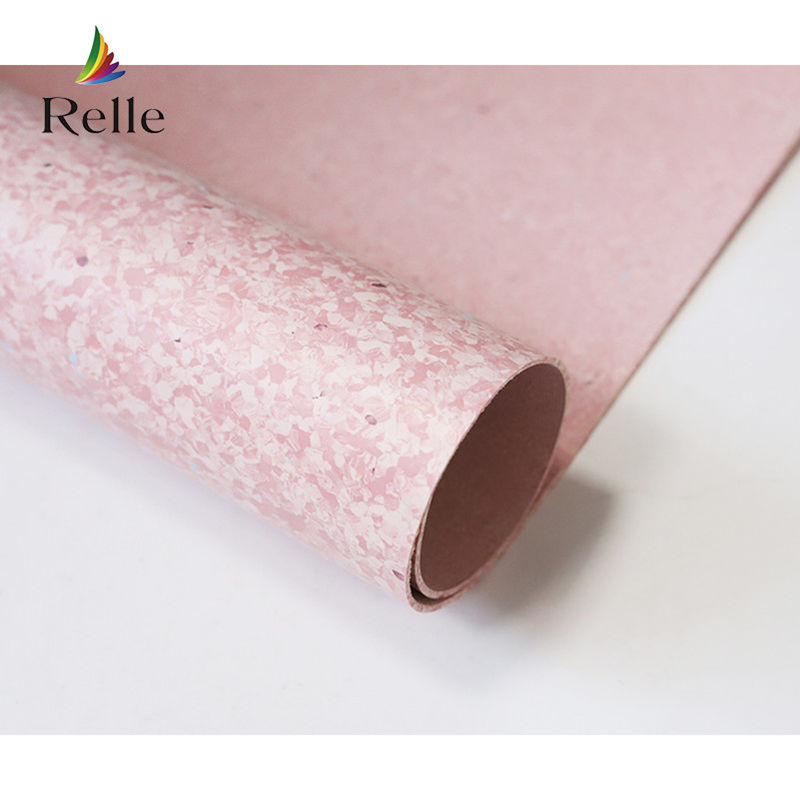Rollo de suelo de plástico moderno para interiores con revestimiento PUR proporcionado por y 2-4 mm de espesor