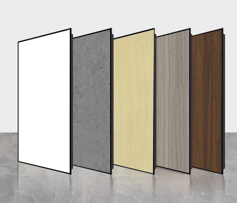 Tejas de aluminio decorativas 2x2 Tejas de madera para hoteles