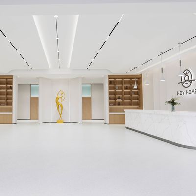 Pavimento homogéneo de 3,0 mm de espesor, alta resistencia a las manchas y sostenible